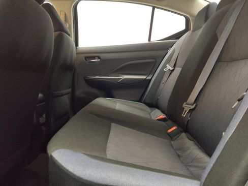 Used 2025 Nissan Versa SV FWD image 18