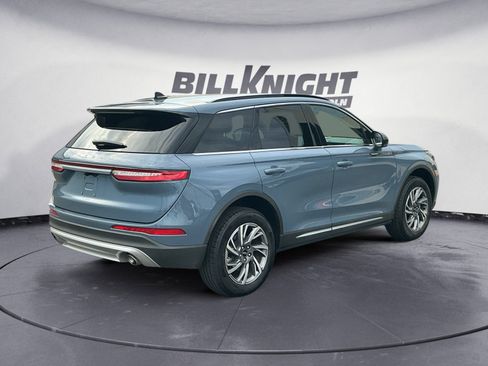 Used 2026 Lincoln Corsair Premiere FWD image 5