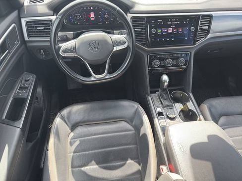 Certified 2020 Volkswagen Atlas Cross Sport SEL Premium AWD/4WD image 16