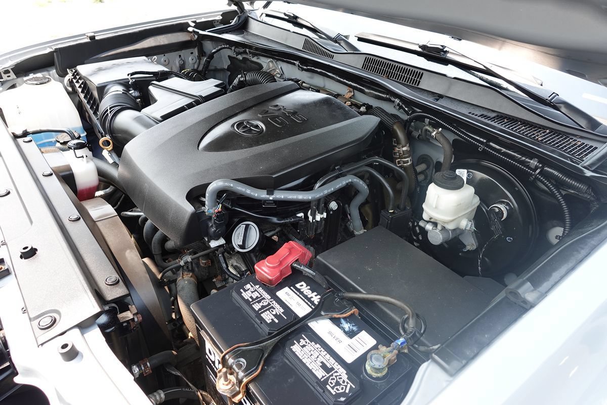 Used 2020 Toyota Tacoma TRD Off-Road AWD/4WD image 56