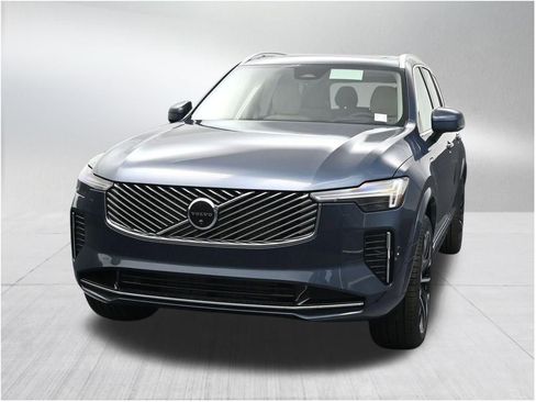 New 2026 Volvo XC90 T8 Ultra w/ Protection Package Premier AWD/4WD image 8