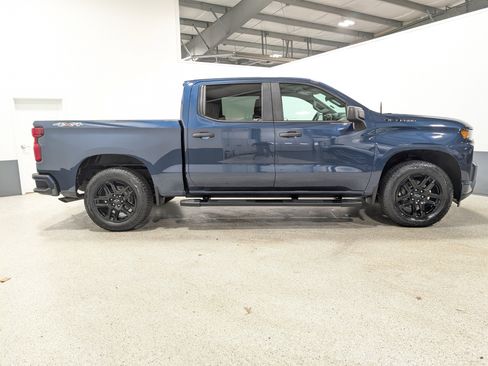 Used 2021 Chevrolet Silverado 1500 Custom w/ LPO, Blackout Package image 2