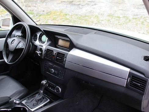 Used 2010 Mercedes-Benz GLK 350 2WD image 16