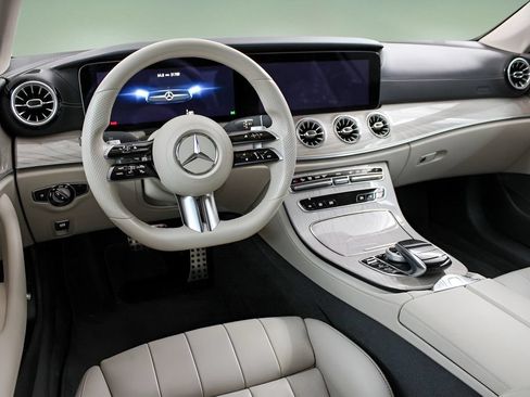 Used 2022 Mercedes-Benz E 450 Cabriolet image 17