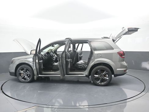 Used 2020 Dodge Journey Crossroad image 78
