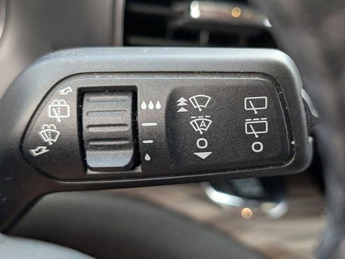 Used 2021 Ford Explorer Limited w/ Equipment Group 301A image 27