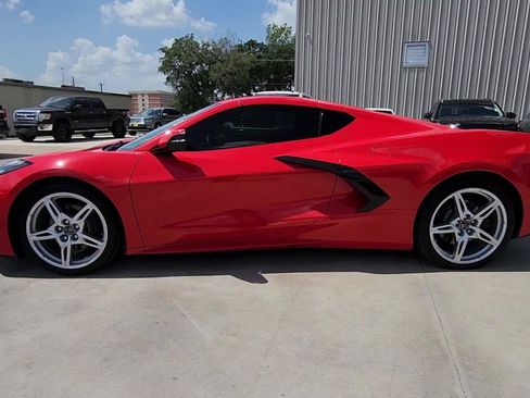 Used 2025 Chevrolet Corvette Stingray Preferred Cpe w/ 2LT RWD image 5