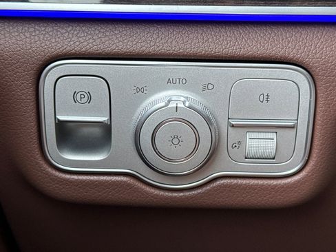 New 2026 Mercedes-Benz GLS 450 4MATIC image 29