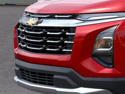 New 2026 Chevrolet Equinox LT w/ Convenience Package II AWD/4WD image 13
