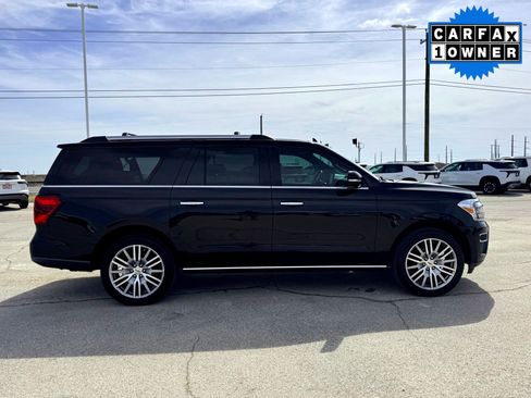 Used 2022 Ford Expedition Max Limited image 5