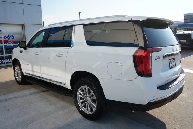 Used 2021 GMC Yukon XL SLT AWD/4WD image 37