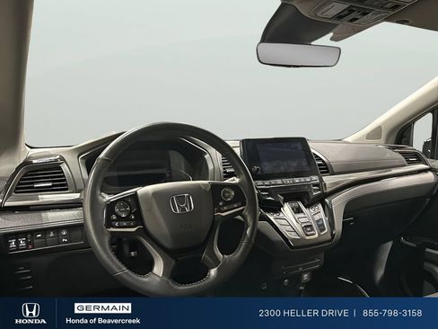 Used 2023 Honda Odyssey Elite image 10
