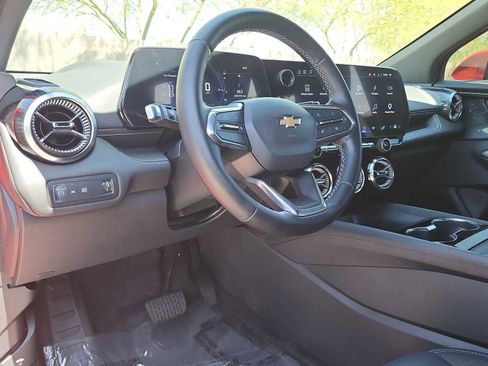 Used 2024 Chevrolet Blazer EV LT AWD/4WD image 2