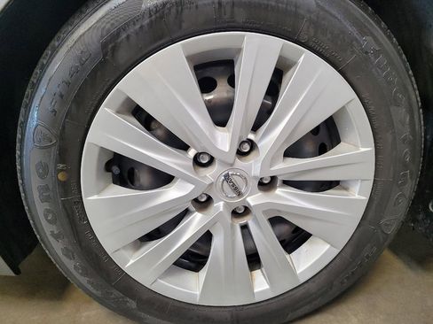 Used 2022 Nissan Sentra S FWD image 31