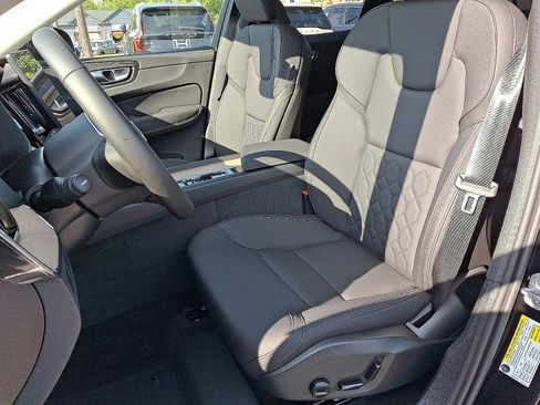 New 2026 Volvo XC60 B5 Plus w/ Protection Package Premier image 9