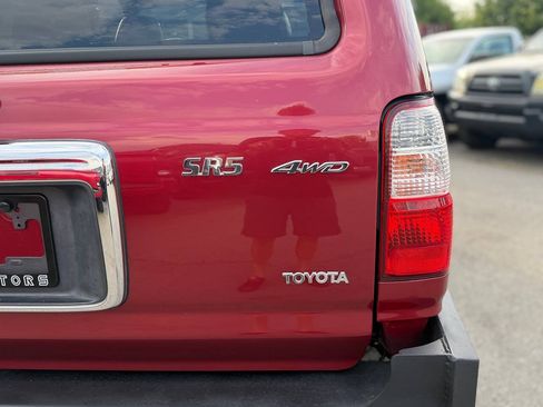 Used 2002 Toyota 4Runner SR5 w/ Leather Trim Pkg AWD/4WD image 25