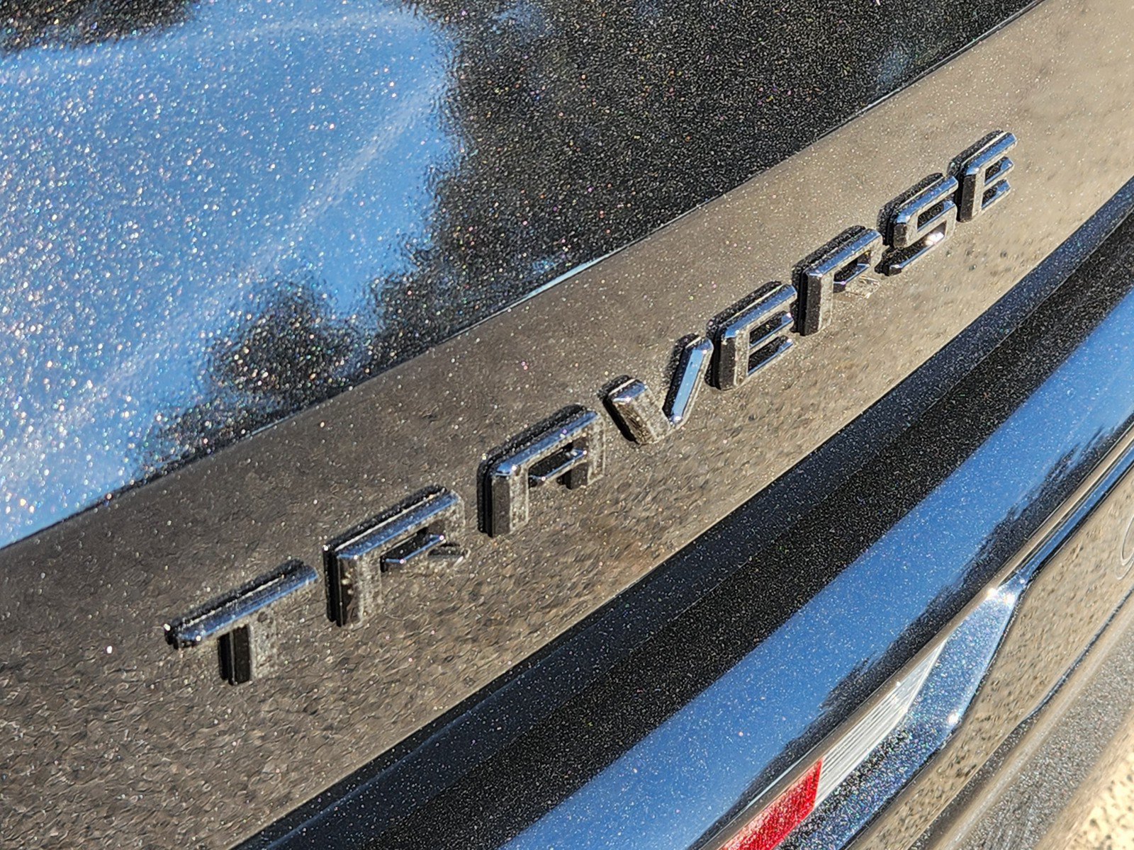 Used 2024 Chevrolet Traverse RS FWD image 31