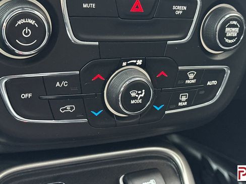 Used 2019 Jeep Compass Latitude image 24