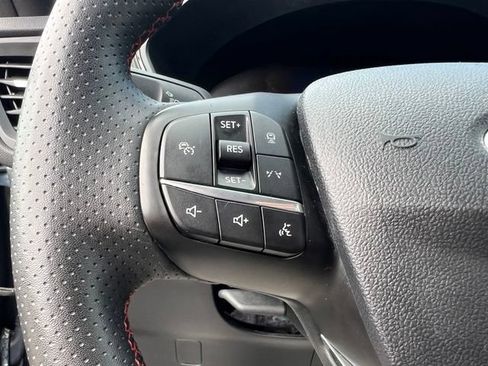 Certified 2023 Ford Escape ST-Line w/ Tech Pack #1 AWD/4WD image 9