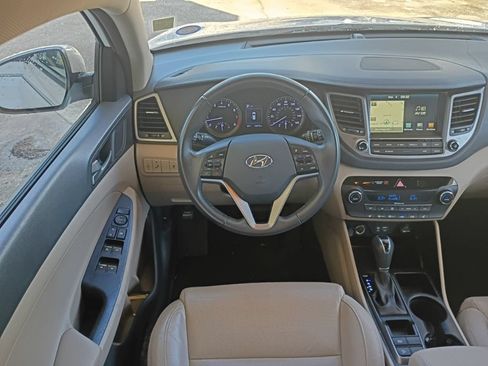 Used 2017 Hyundai Tucson Limited FWD image 4
