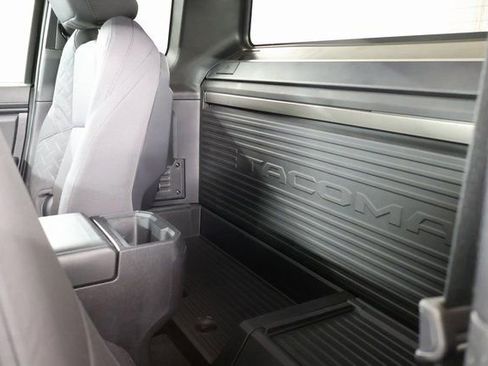 Certified 2025 Toyota Tacoma SR5 image 25