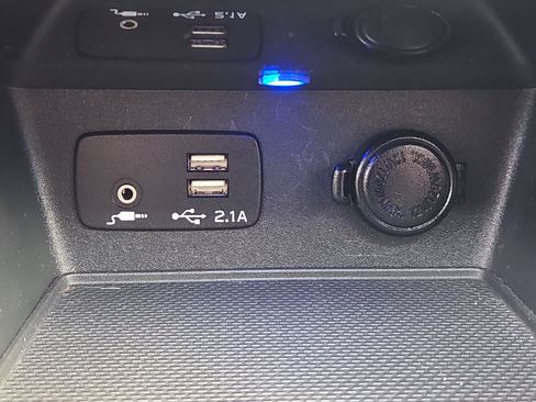 Used 2021 Subaru Forester Premium image 10