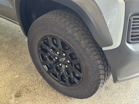 Used 2024 Chevrolet Colorado Trail Boss w/ Advanced Trailering Package image 4