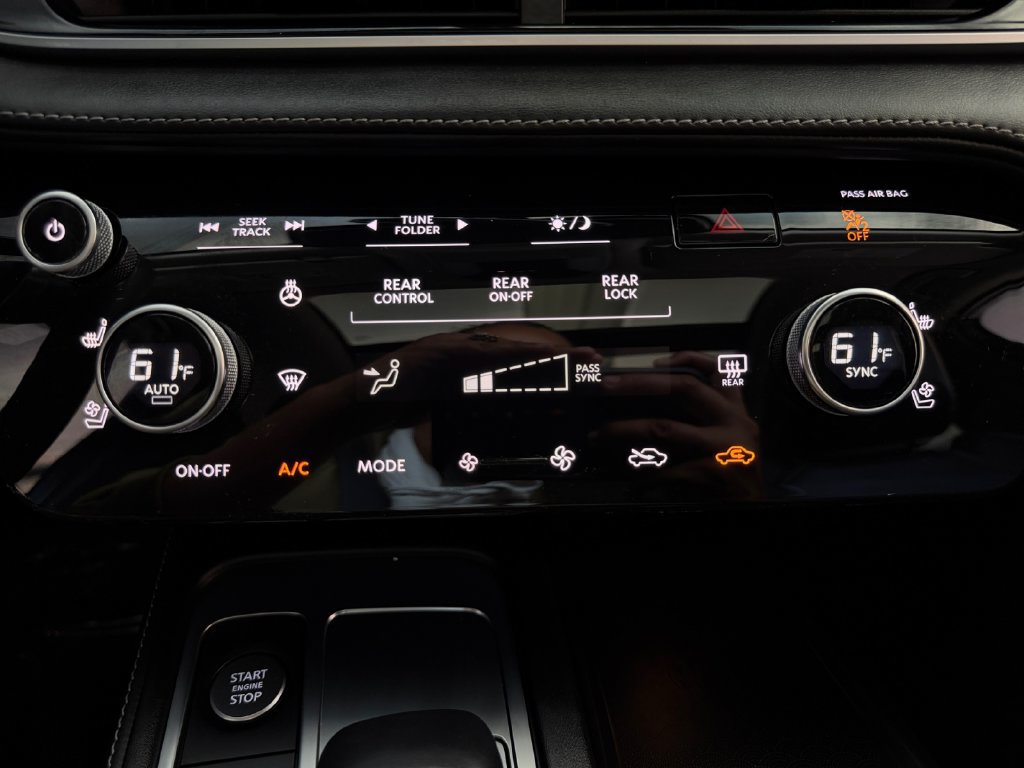 Used 2023 INFINITI QX60 Luxe w/ Performance Audio Package AWD/4WD image 22