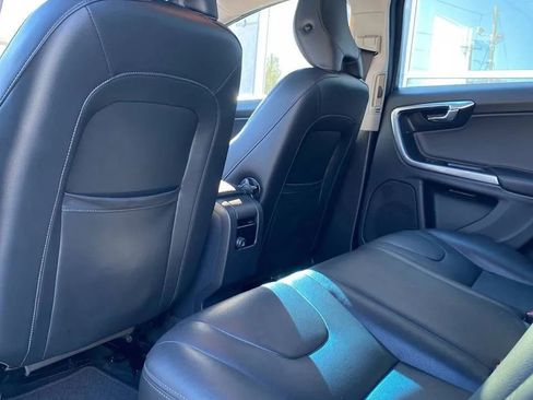 Used 2015 Volvo V60 T5 Premier image 23