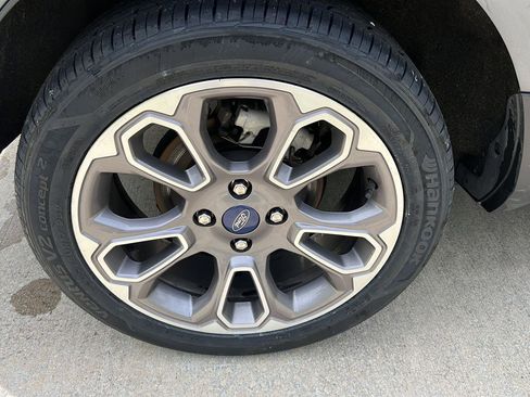 Used 2021 Ford EcoSport Titanium FWD image 24