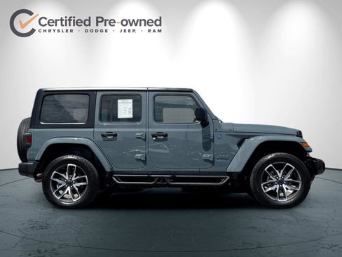 Certified 2024 Jeep Wrangler Unlimited AWD/4WD image 3