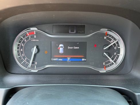 Used 2016 Honda Pilot Touring image 21