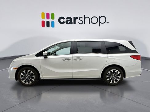 Used 2024 Honda Odyssey EX-L image 2