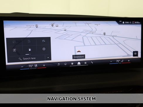 Used 2025 BMW 330i xDrive Sedan w/ M Sport Package image 3