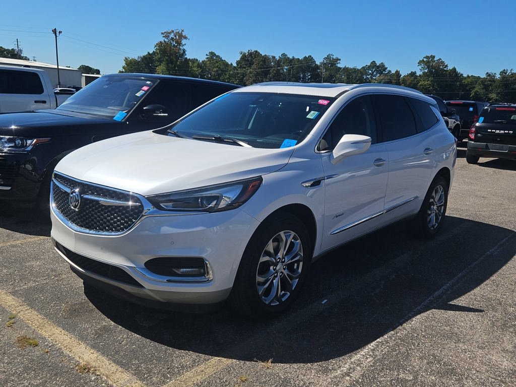 Used 2019 Buick Enclave Avenir w/ Avenir Technology Package AWD/4WD image 14