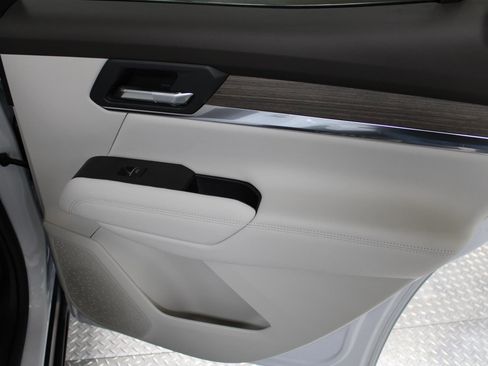 New 2026 GMC Terrain Denali w/ LPO, Black Badging Package image 23