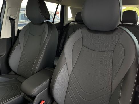 New 2026 Volkswagen Tiguan SE R-Line image 13