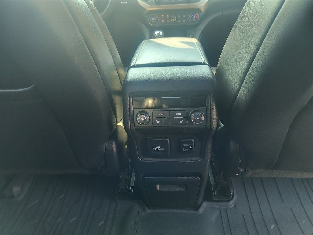 Used 2017 GMC Acadia Denali w/ Technology Package AWD/4WD image 29