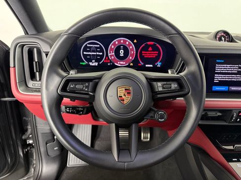 Certified 2025 Porsche Cayenne S AWD/4WD image 26