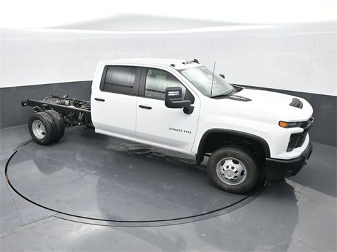 New 2025 Chevrolet Silverado 3500 W/T w/ WT Convenience Package image 1