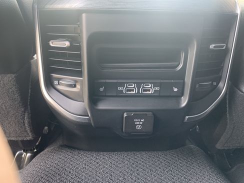 Used 2023 RAM 2500 Laramie AWD/4WD image 5