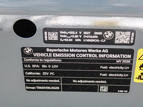 New 2026 BMW i4 eDrive40 w/ M Sport Package RWD image 25