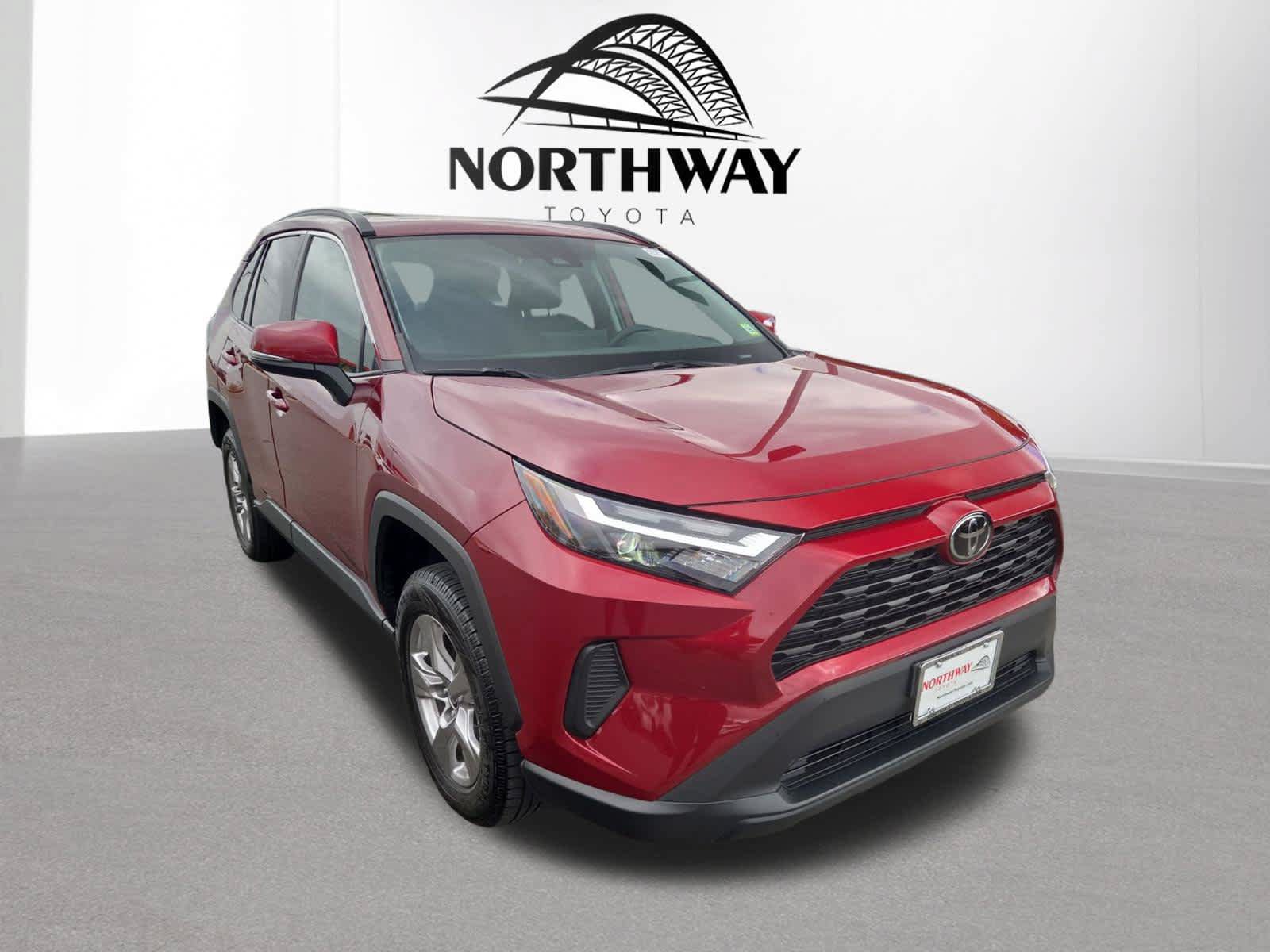 Used 2023 Toyota RAV4 XLE w/ Convenience Package AWD/4WD image 1