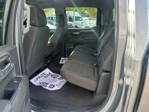 Used 2025 Chevrolet Silverado 1500 LT image 9