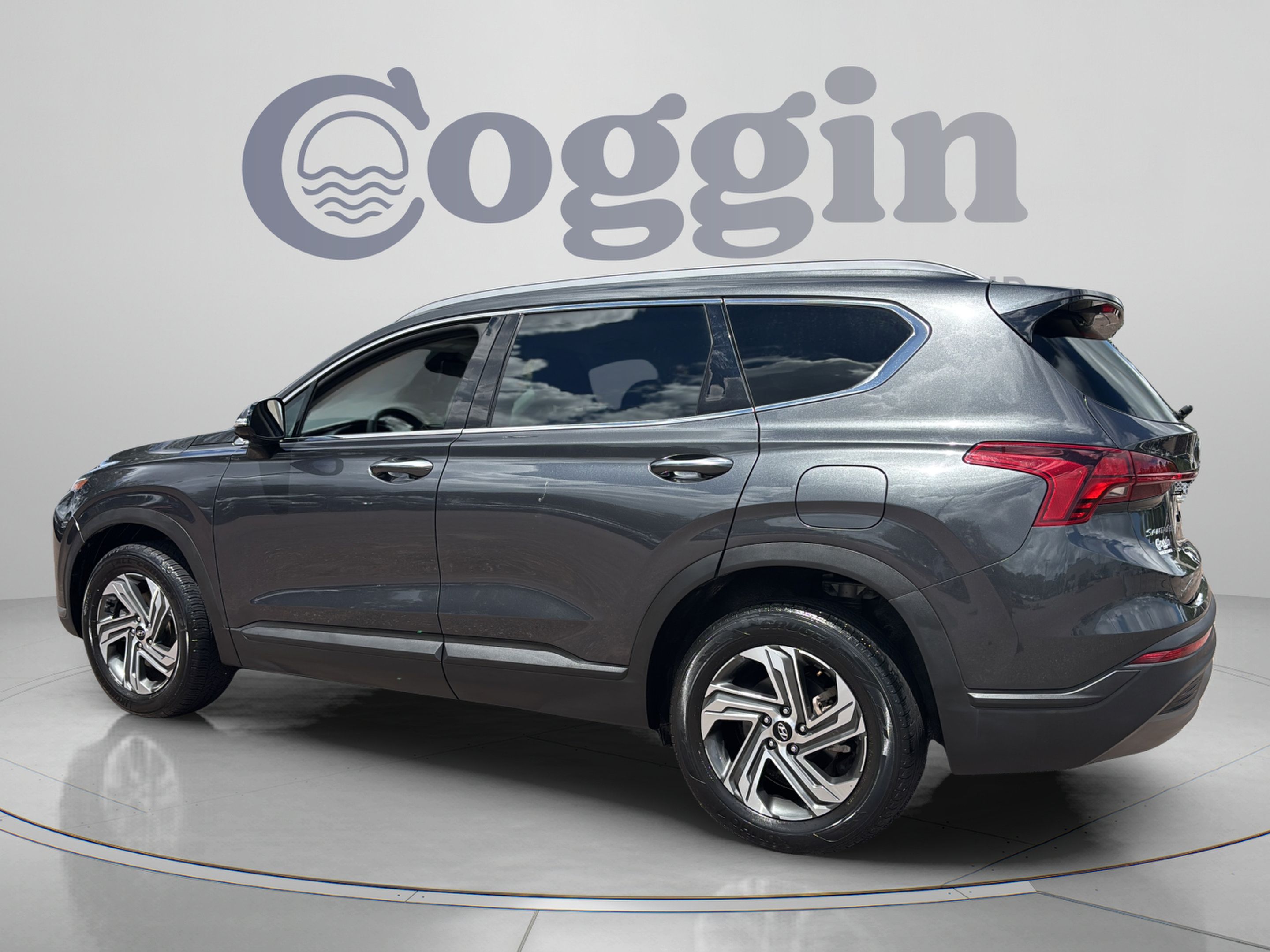 Used 2023 Hyundai Santa Fe SEL FWD image 3