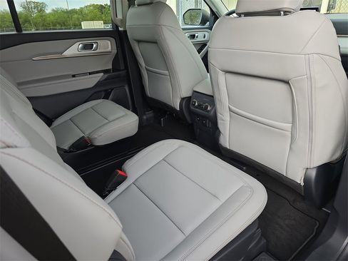 New 2026 Ford Explorer Active w/ Active Comfort Package image 42