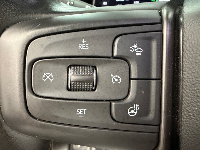 Used 2024 GMC Yukon XL AT4 w/ Technology Package AWD/4WD image 19