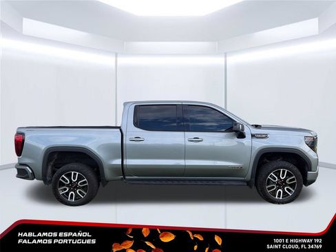 Used 2024 GMC Sierra 1500 AT4 w/ Technology Package AWD/4WD image 6