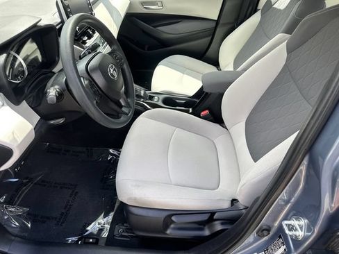 Certified 2021 Toyota Corolla LE FWD image 30