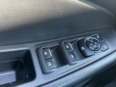 Used 2024 Ford Edge SEL w/ Convenience Package image 10